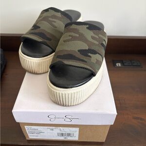 Jessica Simpson Camouflage Platform Sandals